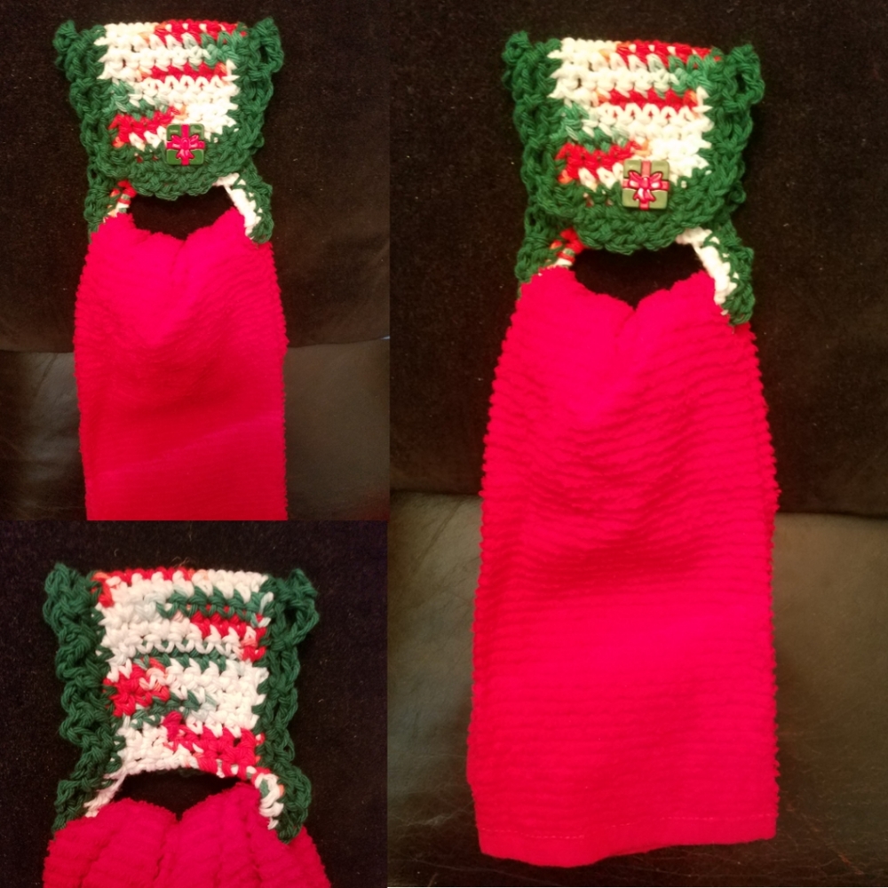 Holiday Crocheted Present Button Up Towel Topper